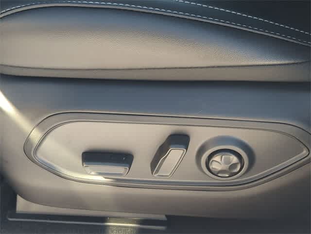 Thumbnail: 2025 Jeep Grand Cherokee - 17