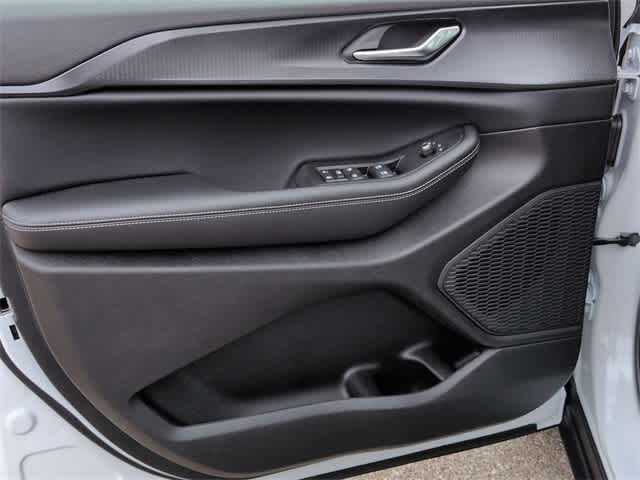 Thumbnail: 2025 Jeep Grand Cherokee L - 10