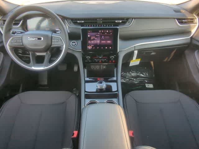 Thumbnail: 2025 Jeep Grand Cherokee - 15