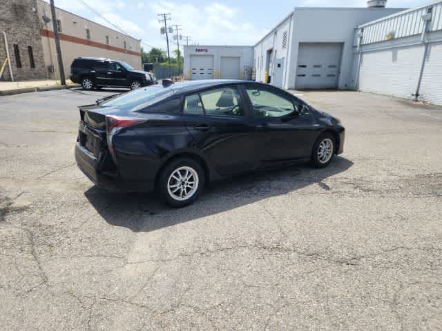 Thumbnail: 2016 Toyota Prius - 10