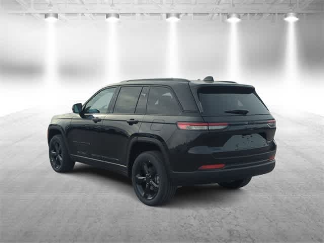 Thumbnail: 2025 Jeep Grand Cherokee - 6