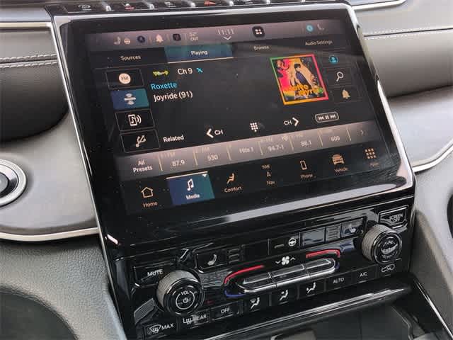 Thumbnail: 2023 Jeep Grand Cherokee - 28