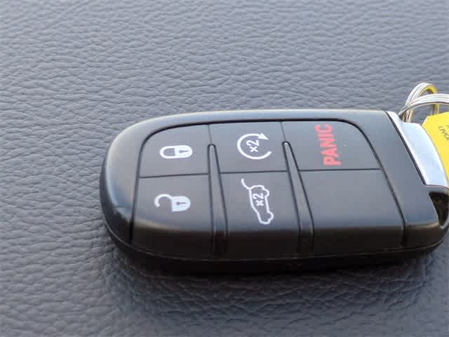 Thumbnail: 2021 Jeep Grand Cherokee - 34