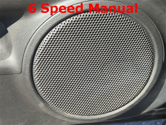 Thumbnail: 2014 Chevrolet Camaro - 28