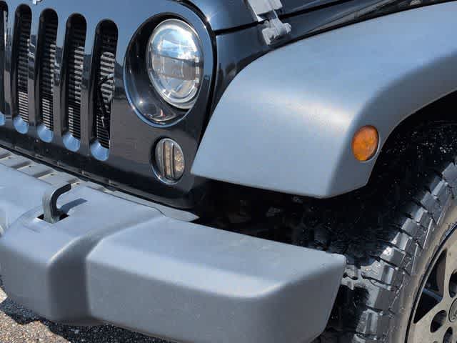 Thumbnail: 2017 Jeep Wrangler - 11