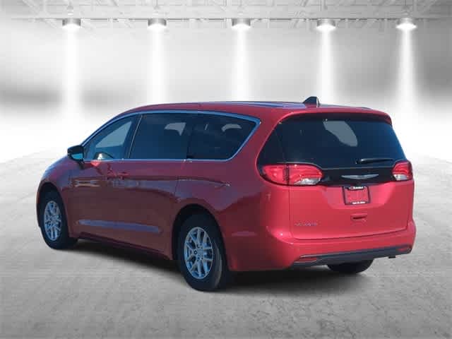 Thumbnail: 2026 Chrysler Voyager - 6