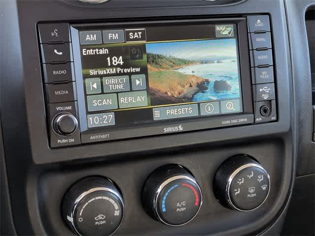 Thumbnail: 2015 Jeep Patriot - 29