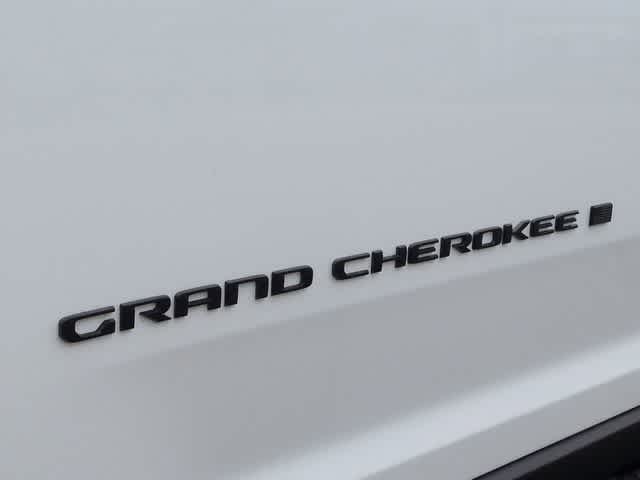 Thumbnail: 2024 Jeep Grand Cherokee - 13