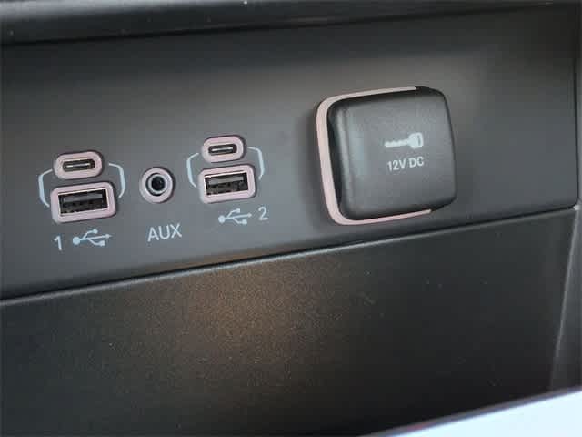 Thumbnail: 2025 Jeep Grand Cherokee - 31