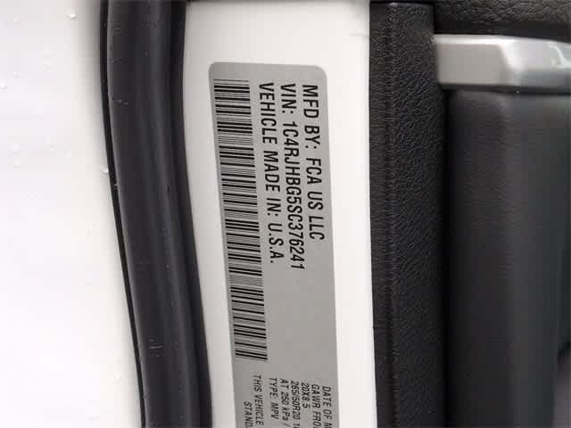 Thumbnail: 2025 Jeep Grand Cherokee - 38