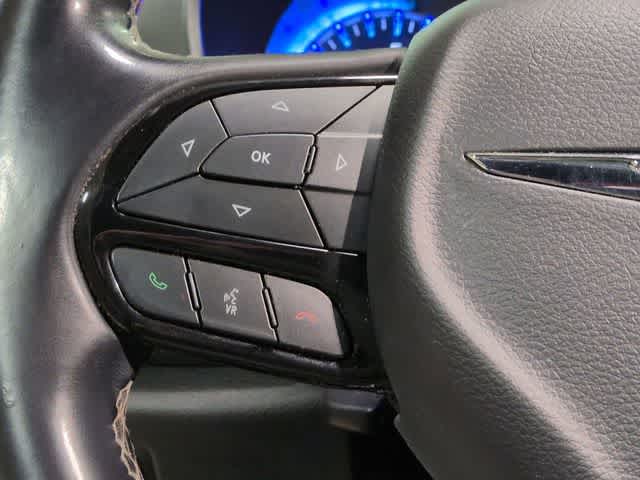 Thumbnail: 2018 Chrysler Pacifica - 25