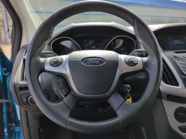 Thumbnail: 2014 Ford Focus - 21