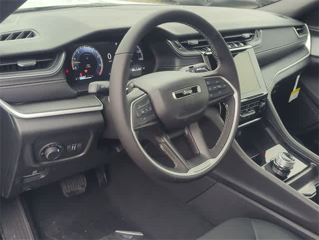 Thumbnail: 2025 Jeep Grand Cherokee - 10