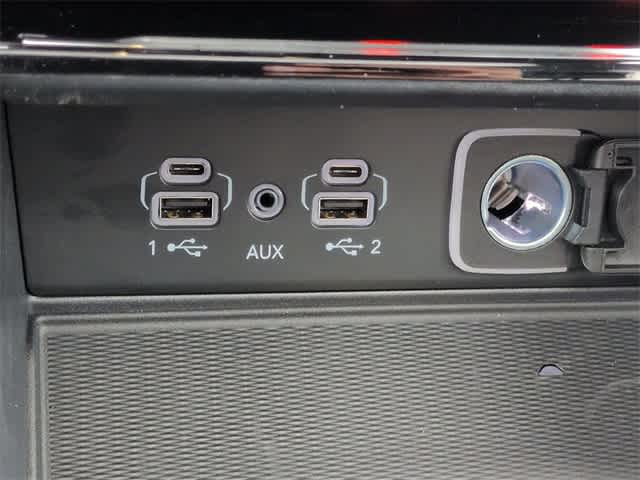 Thumbnail: 2025 Jeep Grand Cherokee L - 40