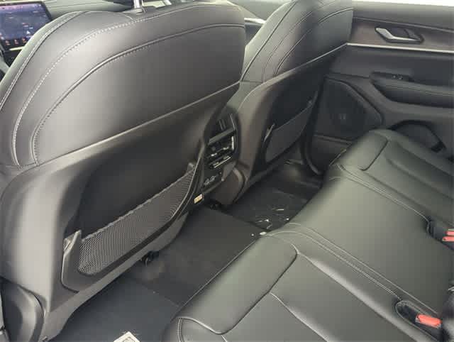 Thumbnail: 2025 Jeep Grand Cherokee - 18