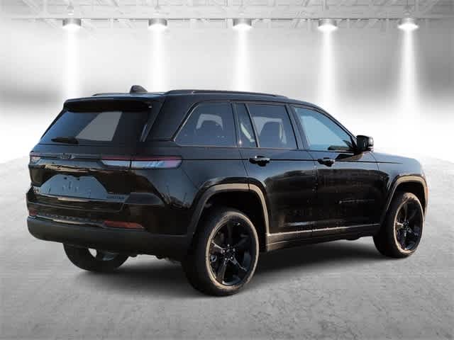 Thumbnail: 2025 Jeep Grand Cherokee - 8