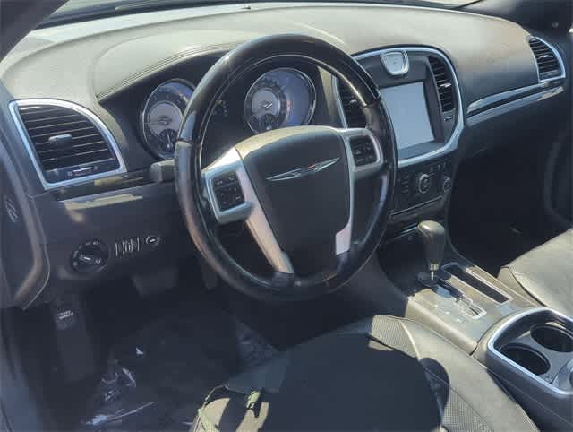Thumbnail: 2013 Chrysler 300 - 10
