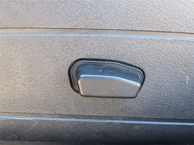 Thumbnail: 2015 Jeep Patriot - 17