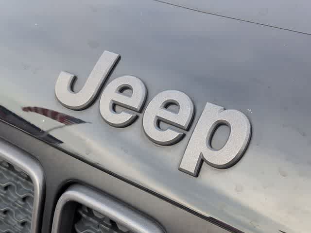 Thumbnail: 2019 Jeep Renegade - 12