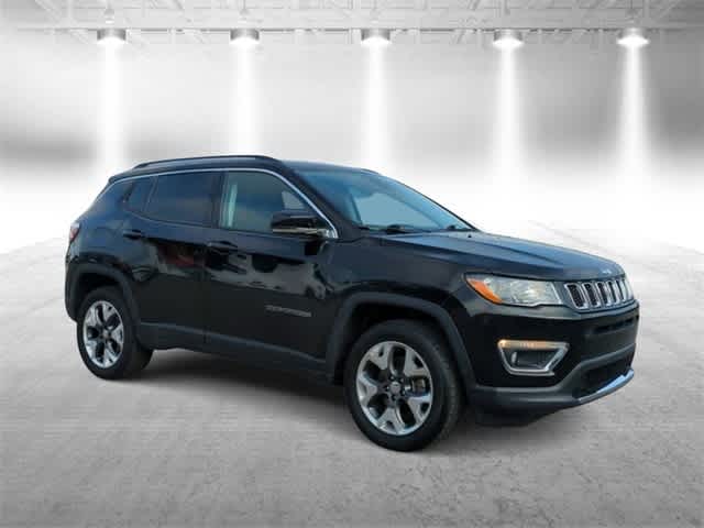 Certified 2019 Jeep Compass Limited with VIN 3C4NJDCB4KT842563 for sale in Garden City, MI