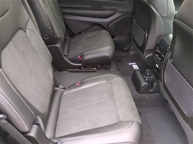 Thumbnail: 2025 Jeep Grand Cherokee L - 22