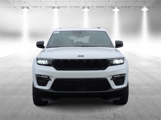 Thumbnail: 2025 Jeep Grand Cherokee - 3