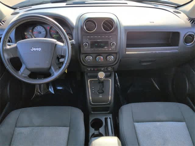 Thumbnail: 2010 Jeep Patriot - 15