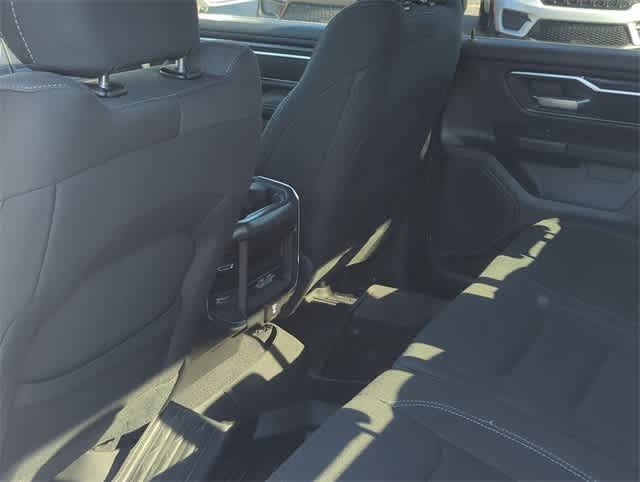 Thumbnail: 2026 RAM 1500 - 18