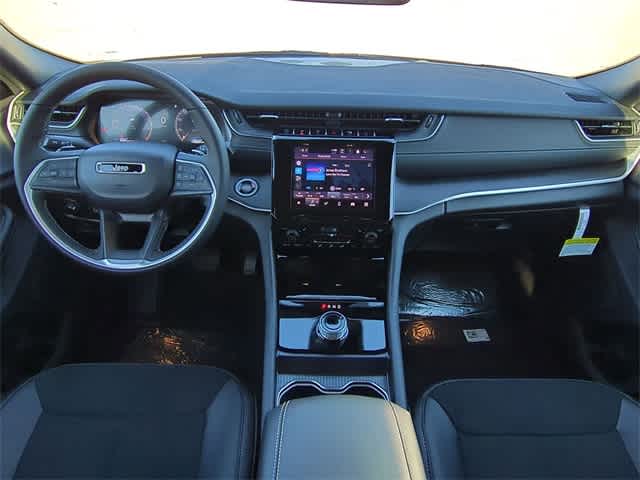 Thumbnail: 2025 Jeep Grand Cherokee - 15