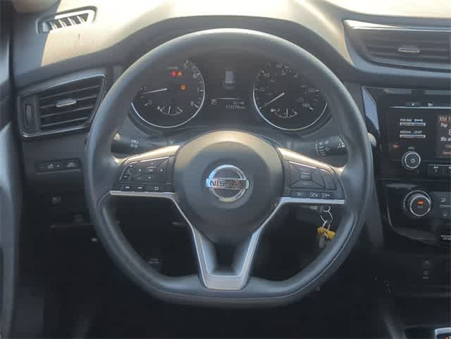 Thumbnail: 2017 Nissan Rogue - 21