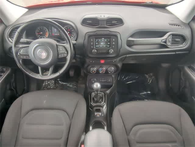Thumbnail: 2017 Jeep Renegade - 15