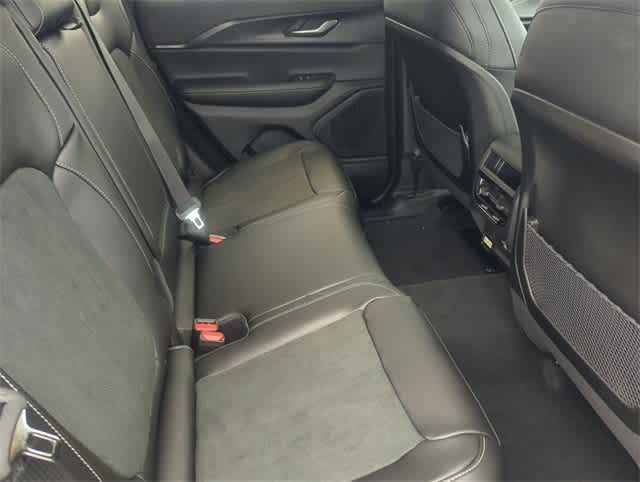 Thumbnail: 2025 Jeep Grand Cherokee - 21