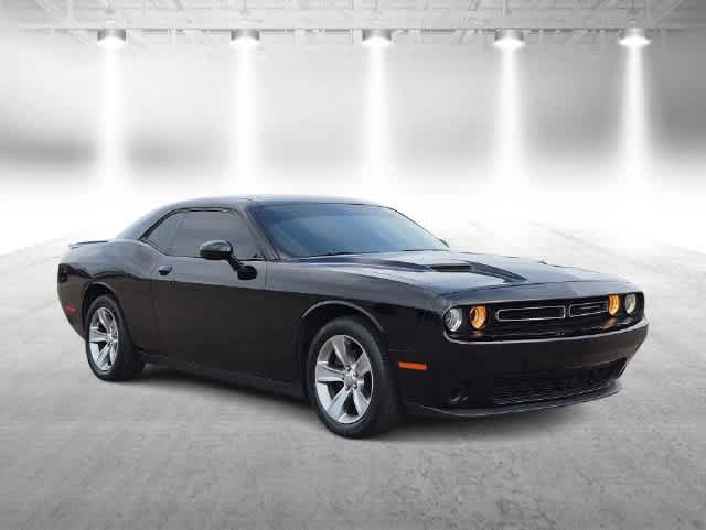 Certified 2018 Dodge Challenger SXT with VIN 2C3CDZAG2JH241996 for sale in Garden City, MI