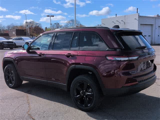 Thumbnail: 2025 Jeep Grand Cherokee - 12