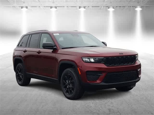 2025 Jeep Grand Cherokee Laredo 2