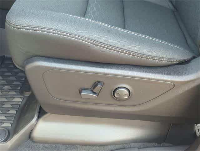 Thumbnail: 2025 RAM 1500 - 18