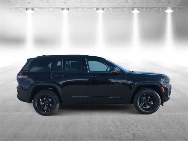 Thumbnail: 2025 Jeep Grand Cherokee - 9