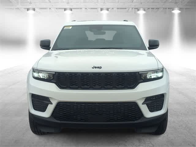 Thumbnail: 2025 Jeep Grand Cherokee - 3