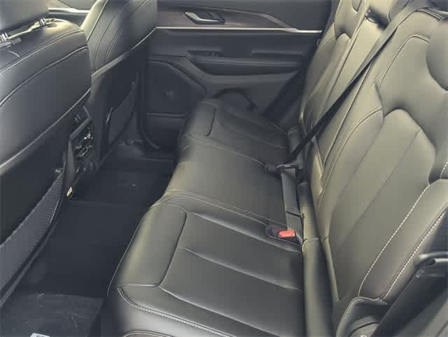 Thumbnail: 2025 Jeep Grand Cherokee - 20