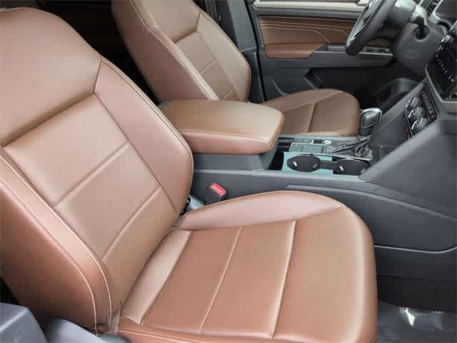 Thumbnail: 2022 Volkswagen Atlas - 25