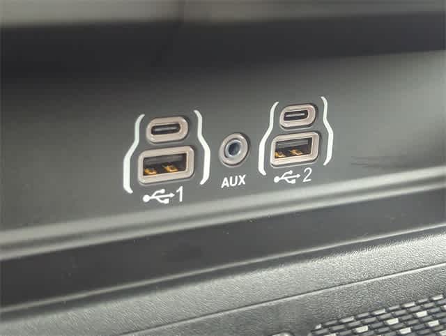 Thumbnail: 2026 RAM 1500 - 33