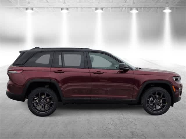 Thumbnail: 2025 Jeep Grand Cherokee - 9