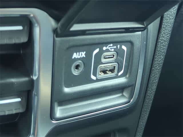 Thumbnail: 2025 Jeep Wrangler - 31