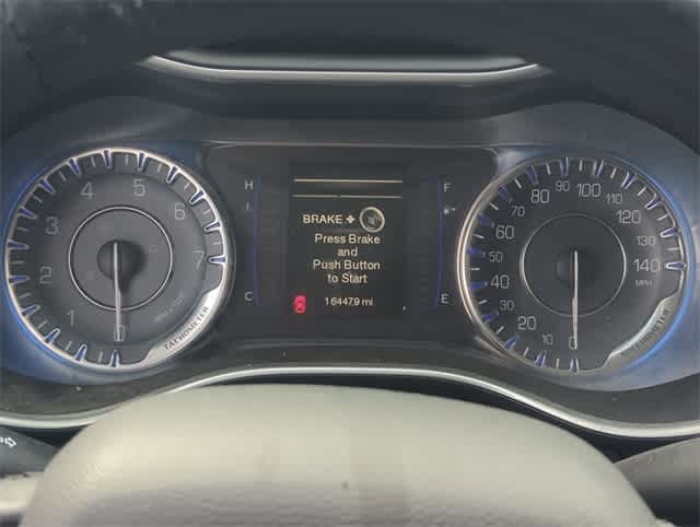 Thumbnail: 2015 Chrysler 200 - 31