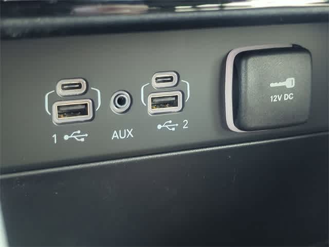 Thumbnail: 2025 Jeep Grand Cherokee - 30