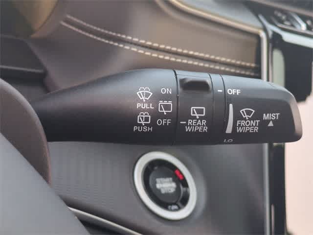 2025 Jeep Grand Cherokee Altitude 27