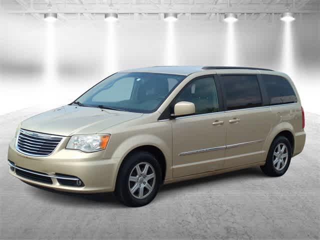 Thumbnail: 2011 Chrysler Town & Country - 4