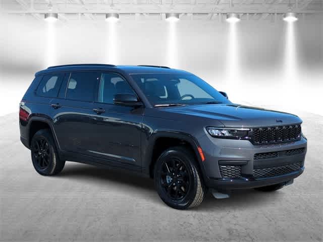 2025 Jeep Grand Cherokee Altitude X photo 2