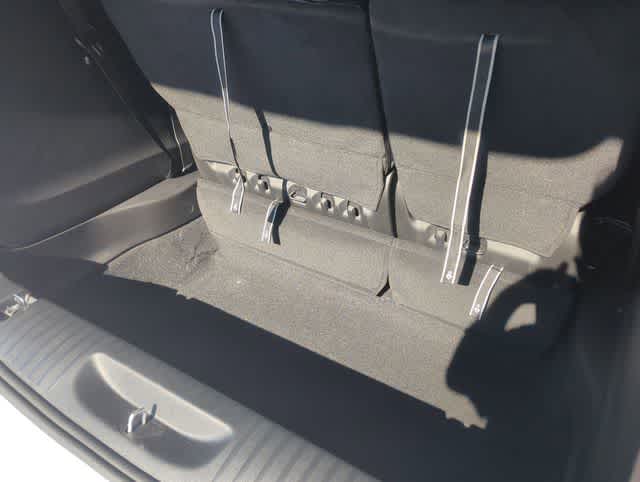 Thumbnail: 2026 Chrysler Voyager - 34