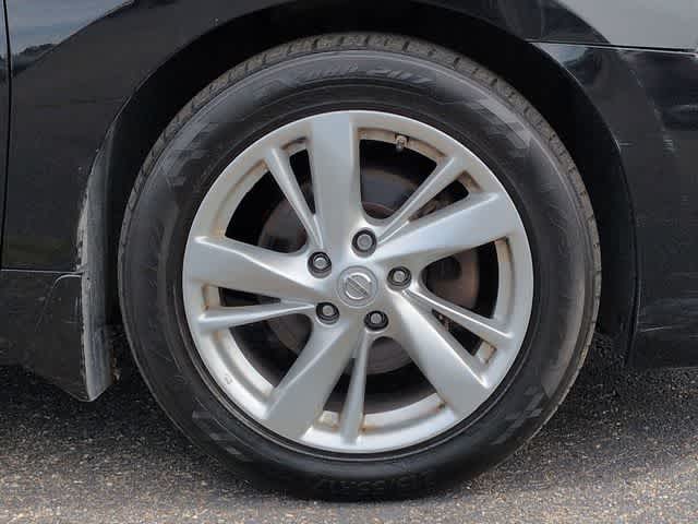 Thumbnail: 2015 Nissan Altima - 14